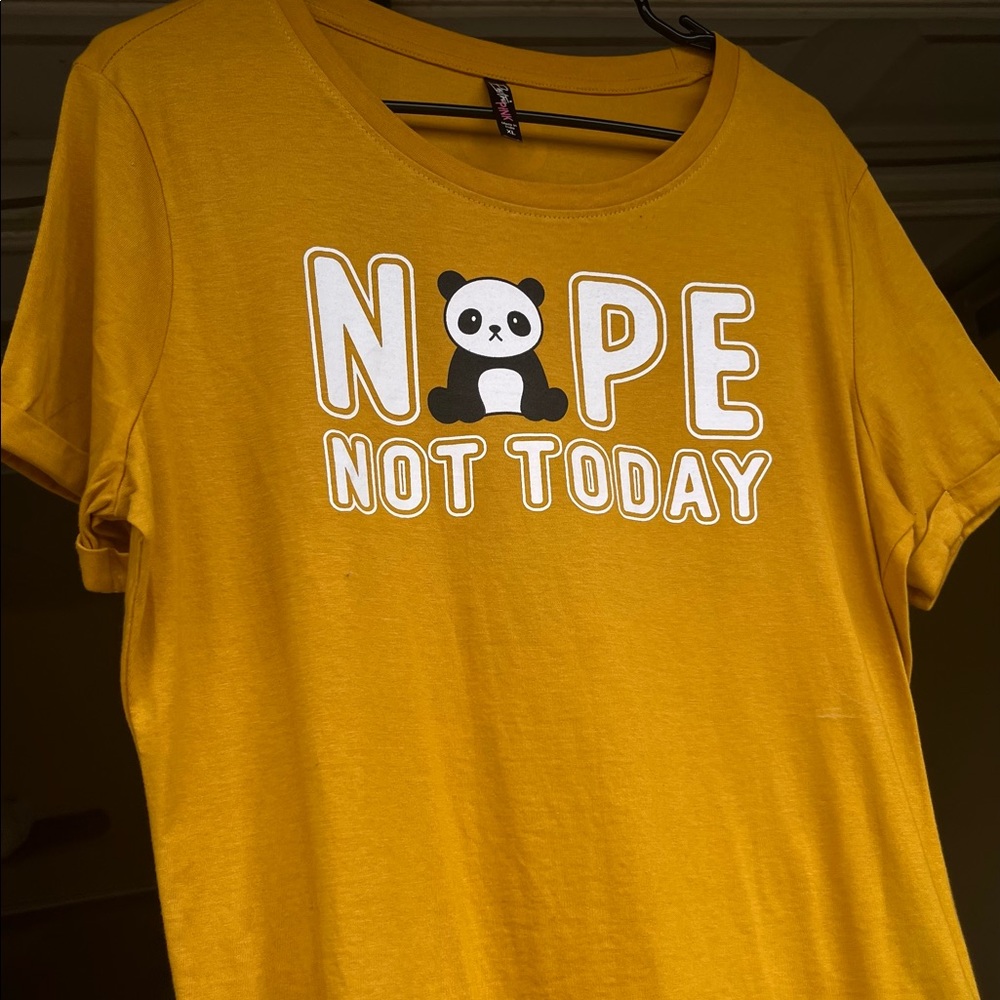 Women’s XL shirts